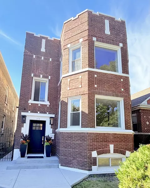 7718 S Bishop St, Chicago, IL 60620
