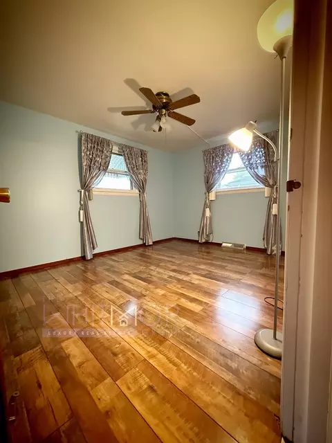 Bedroom - 16535 Hermitage Ave, Markham, IL 60428 photo 2 of 3