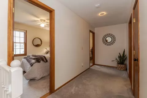 Entry Way - 8 Edgewood Ct, Bloomington, IL 61701 photo 4 of 4