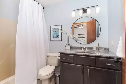 Bath - 8 Edgewood Ct, Bloomington, IL 61701 photo 2 of 3