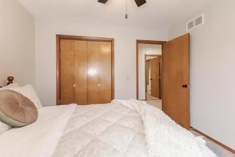 Bedroom - 8 Edgewood Ct, Bloomington, IL 61701 photo 5 of 6