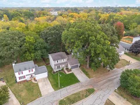 View/Area - 8 Edgewood Ct, Bloomington, IL 61701 photo 3 of 3