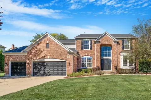 104 Cottonwood Dr, Streamwood, IL 60107