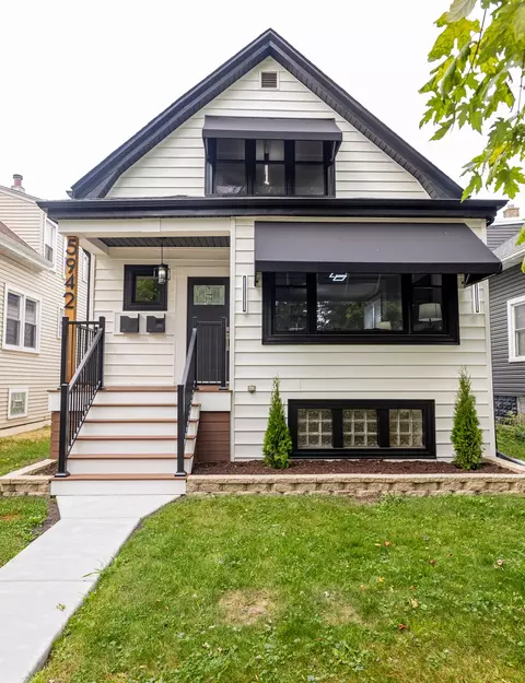 5942 W Eastwood Ave, Chicago, IL 60630