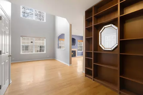 Living - Undisclosed, Hoffman Estates, IL 60192 photo 3 of 11