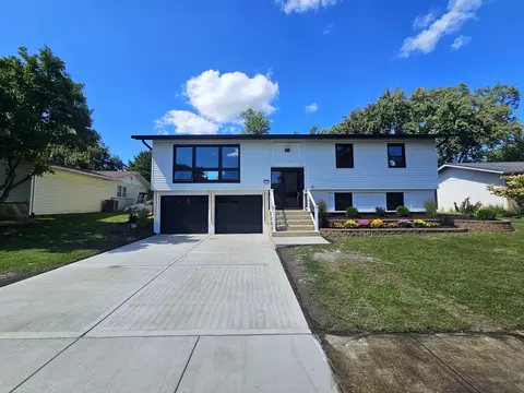 6230 Boca Rio Dr, Oak Forest, IL 60452