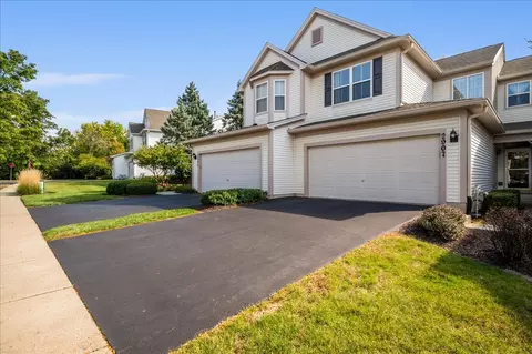 2907 Pleasant Plains Dr, Saint Charles, IL 60175
