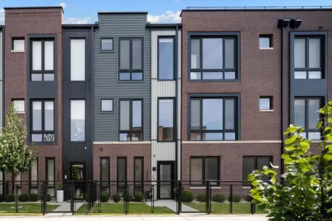 3205 N Kildare Ave, Chicago, IL 60641