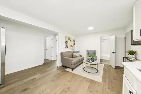 Other - 930 Jefferson Ave, Elgin, IL 60120 photo 2 of 3