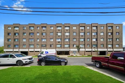 7650 W Altgeld St #306, Elmwood Park, IL 60707