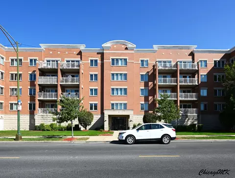 2919 N Harlem Ave #411, Chicago, IL 60707