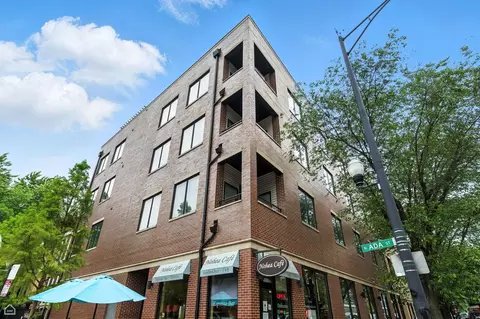 1312 W Madison St #3A, Chicago, IL 60607