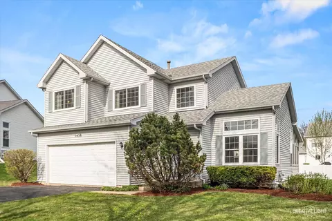 1438 Westbury Cir, North Aurora, IL 60542