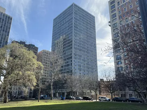 2400 N Lakeview Ave #606, Chicago, IL 60614