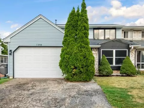 1366 Inverness Dr #0, Elgin, IL 60120