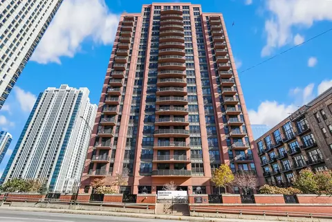330 N Jefferson St #406, Chicago, IL 60661
