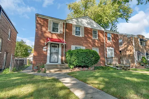 330 Geneva Ave, Bellwood, IL 60104