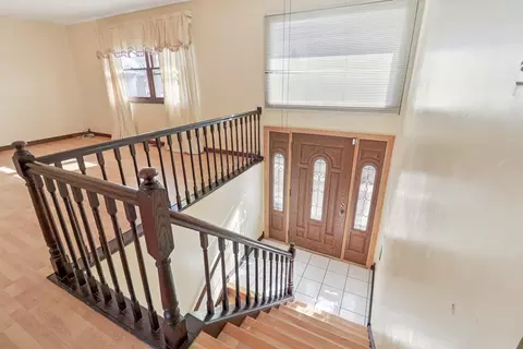Entry Way - 4485 Bayside Cir, Hoffman Estates, IL 60192 photo 1 of 1