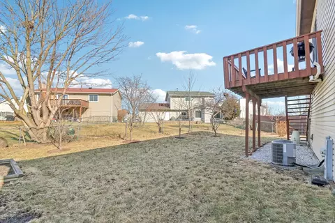 Exterior - 4485 Bayside Cir, Hoffman Estates, IL 60192 photo 5 of 11