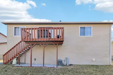 Exterior - 4485 Bayside Cir, Hoffman Estates, IL 60192 photo 6 of 11