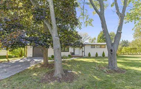 3504 Dato Ave, Highland Park, IL 60035