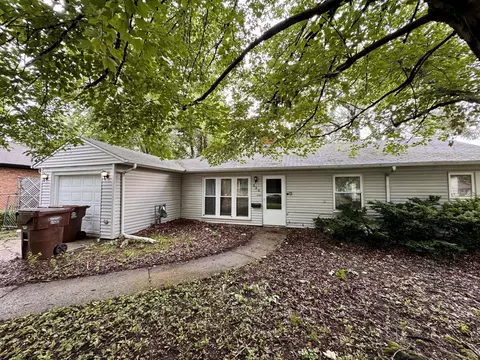 336 Marquette St, Park Forest, IL 60466