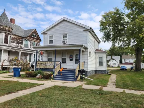 1116 Paul St, Ottawa, IL 61350