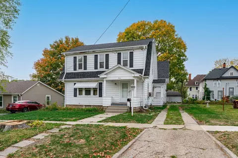 711 Garfield Ave, Belvidere, IL 61008