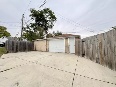 Exterior - 1717 Greenview Ave, Kankakee, IL 60901 photo 5 of 5