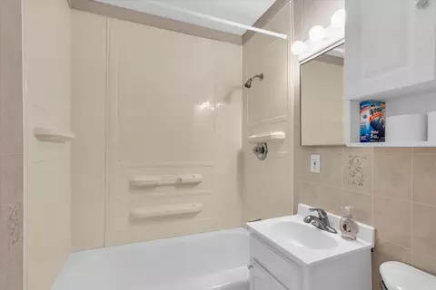 Bath - 1016 Klein Ave, Rantoul, IL 61866 photo 1 of 1