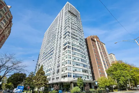 3900 N Lake Shore Dr #14D, Chicago, IL 60613