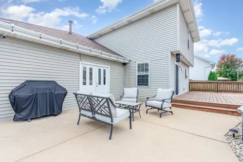 Exterior - 25732 S Taft St, Monee, IL 60449 photo 3 of 6