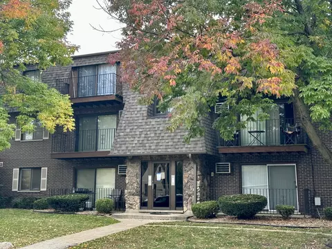 10504 S Highland Ave #1A, Worth, IL 60482