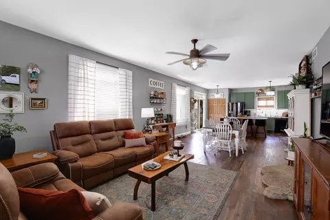 Living - 14443 Etchingham Dr, Lockport, IL 60441 photo 2 of 3