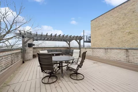 Exterior - 1414 N Mohawk St, Chicago, IL 60610 photo 6 of 7