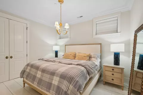 Bedroom - 1414 N Mohawk St, Chicago, IL 60610 photo 4 of 4