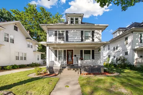 804 Locust St, Sterling, IL 61081