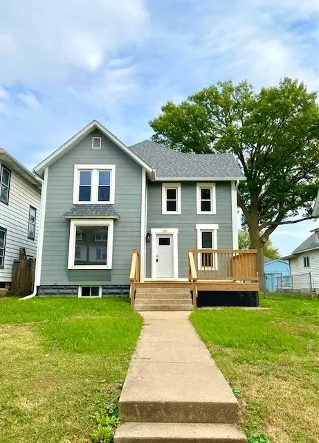 110 7th Ave, Sterling, IL 61081