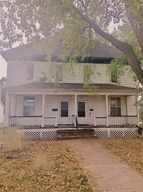 507 6th Ave, Sterling, IL 61081