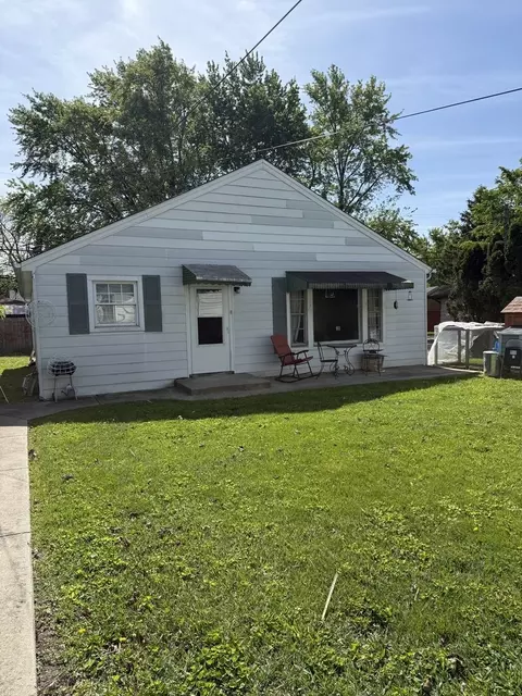 3035 Peoria St, Steger, IL 60475 photo 2