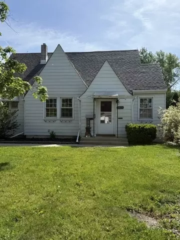 3035 Peoria St, Steger, IL 60475