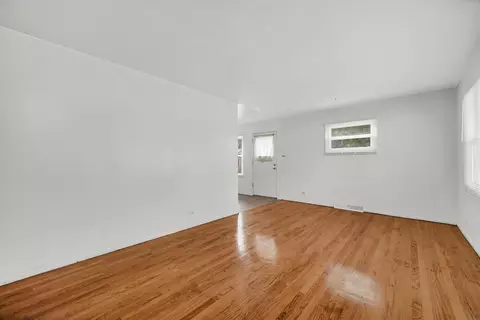 Living - 16300 Winchester Ave, Markham, IL 60426 photo 1 of 4