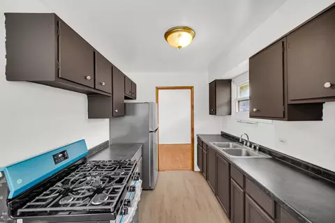 Kitchen - 16300 Winchester Ave, Markham, IL 60426 photo 1 of 3