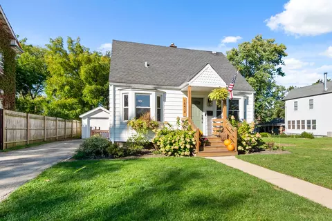 18434 Dundee Ave, Homewood, IL 60430