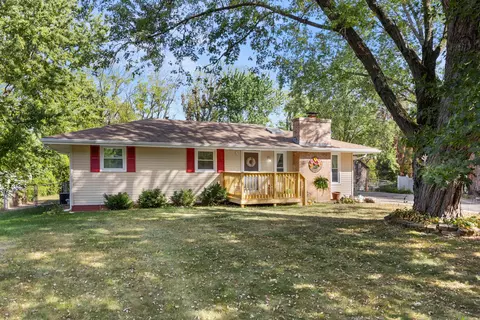 7442 Gemini Dr, Rockford, IL 61103