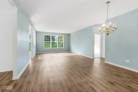 2821 Cascade Falls Cir, Elgin, IL 60124 photo 6