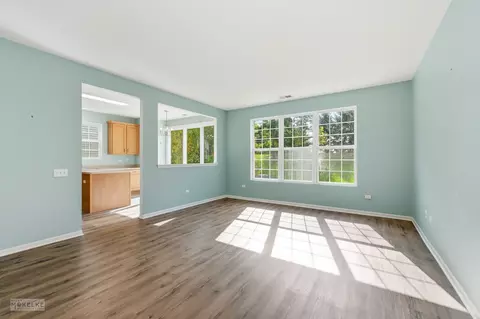 2821 Cascade Falls Cir, Elgin, IL 60124 photo 7