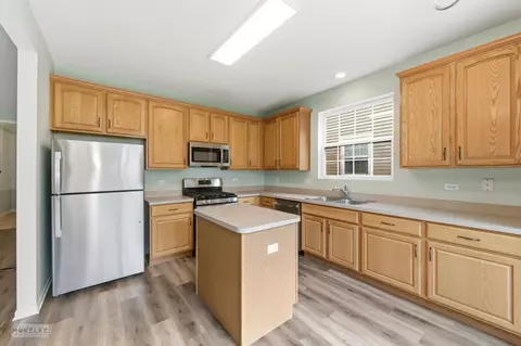 2821 Cascade Falls Cir, Elgin, IL 60124 photo 11