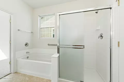 2821 Cascade Falls Cir, Elgin, IL 60124 photo 21