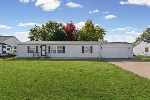 509 W Rhodes St, Thomasboro, IL 61878
